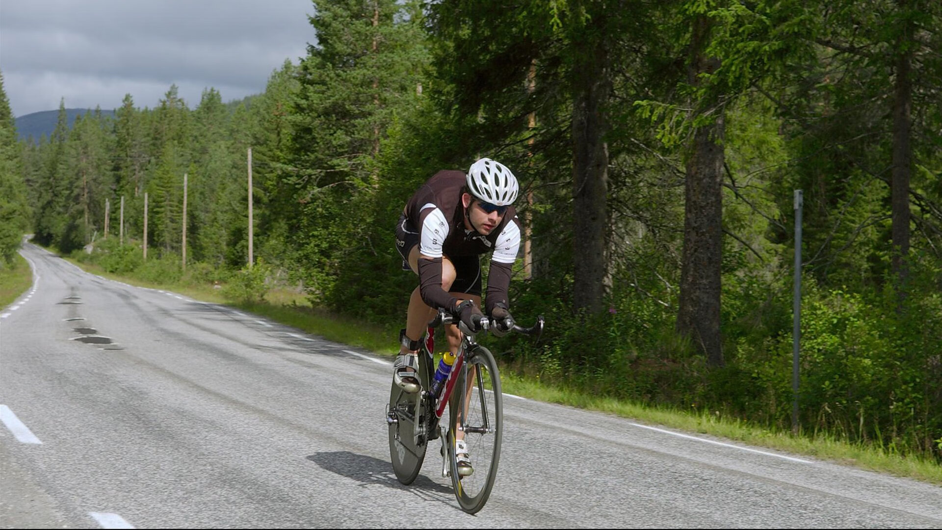 再铸长城！乌克兰抗住爱尔兰高空轰炸，金玟哉稳定输出不掉线